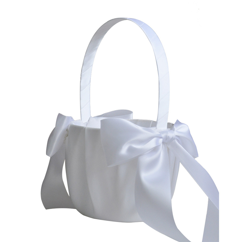 White Flower Girls Basket Pear - Wedding Hampers 评论和价格