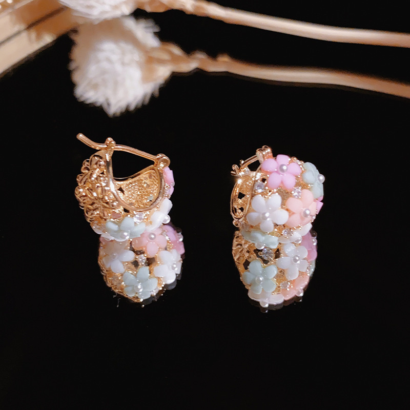 Fashionable Zircon Pearl Flowe - Wedding Hampers 评论和价格